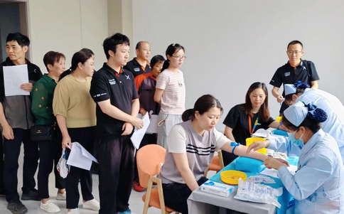 小黄蜂 | 5月家庭日——以爱为名,共铸员工幸福之路